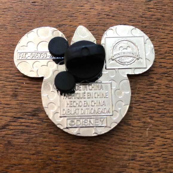 Authentic Disney pin. Each pin $8 or 4 pins for $25, additional pins $5 each. - Picture 6 of 6